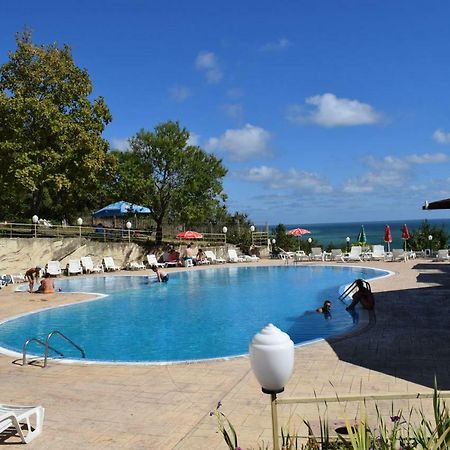 Ahilea Hotel - Free Pool Access 巴尔奇克 外观 照片